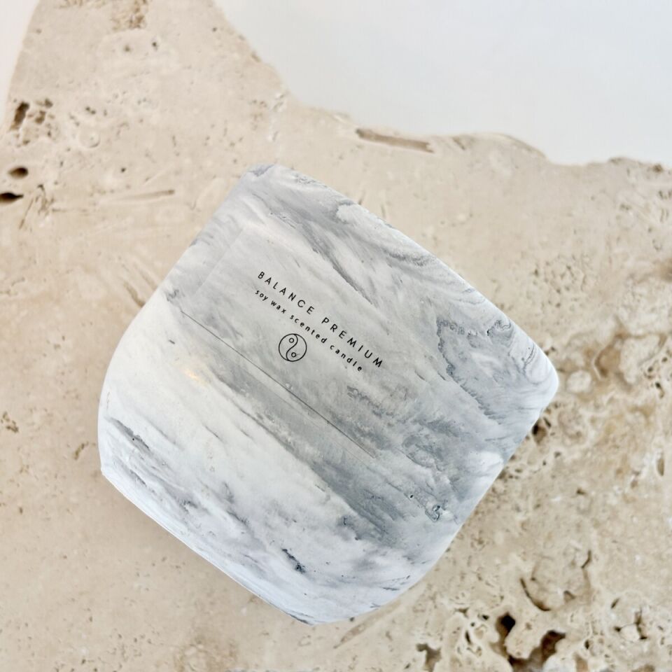 Sacred Sandalwood Kokulu Gri Mermer Desenli Beton Kavanoz Mum | Doğal Soya Wax El Yapımı