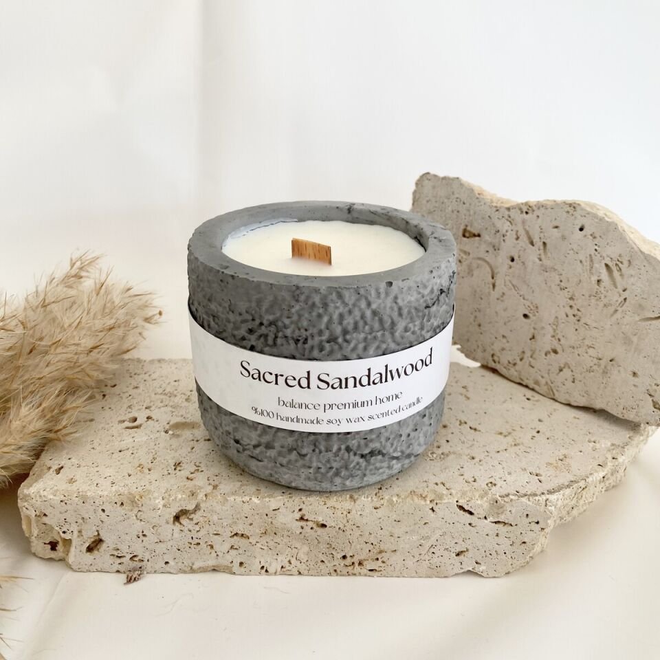Dokulu Gri Beton Kavanoz | Sacred Sandalwood Kokulu El Yapımı Soya Mum