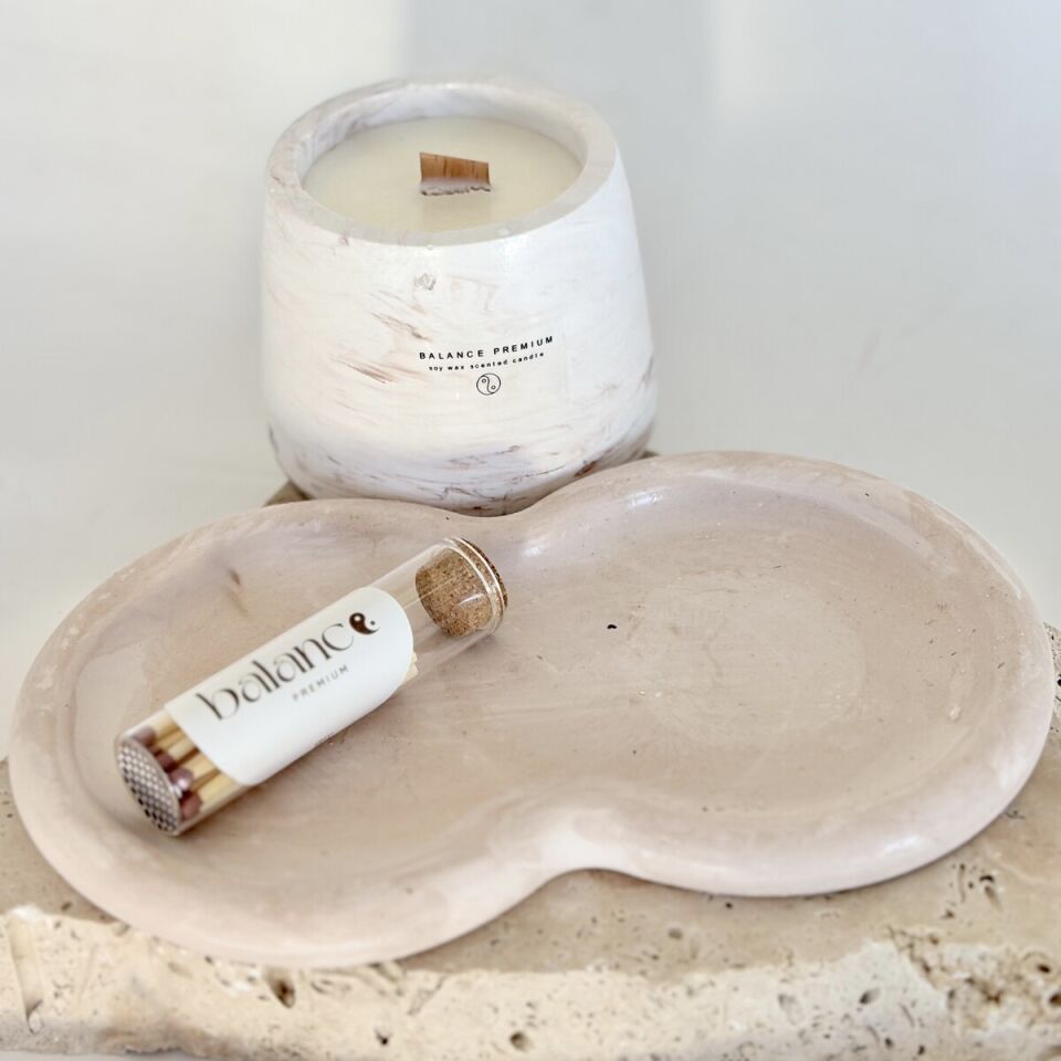 Serenity Dekoratif Set | Vanilya Kokulu El Yapımı Soya Mum & Cam Tüpte Kibrit