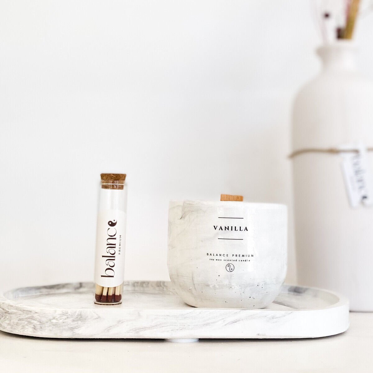 Marble Dekoratif Set | Vanilya Kokulu El Yapımı Soya Mum & Cam Tüpte Kibrit